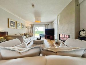 Photo 50- click for photo gallery